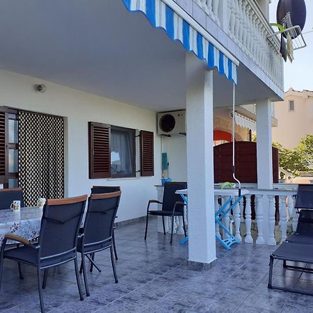 Apartments Lora Vir Dış mekan fotoğraf
