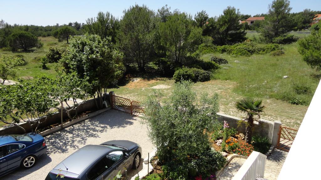 Apartments Lora Vir Dış mekan fotoğraf